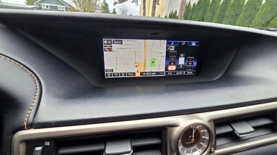 2015 Lexus GS 4th Gen - Image 13 of 14