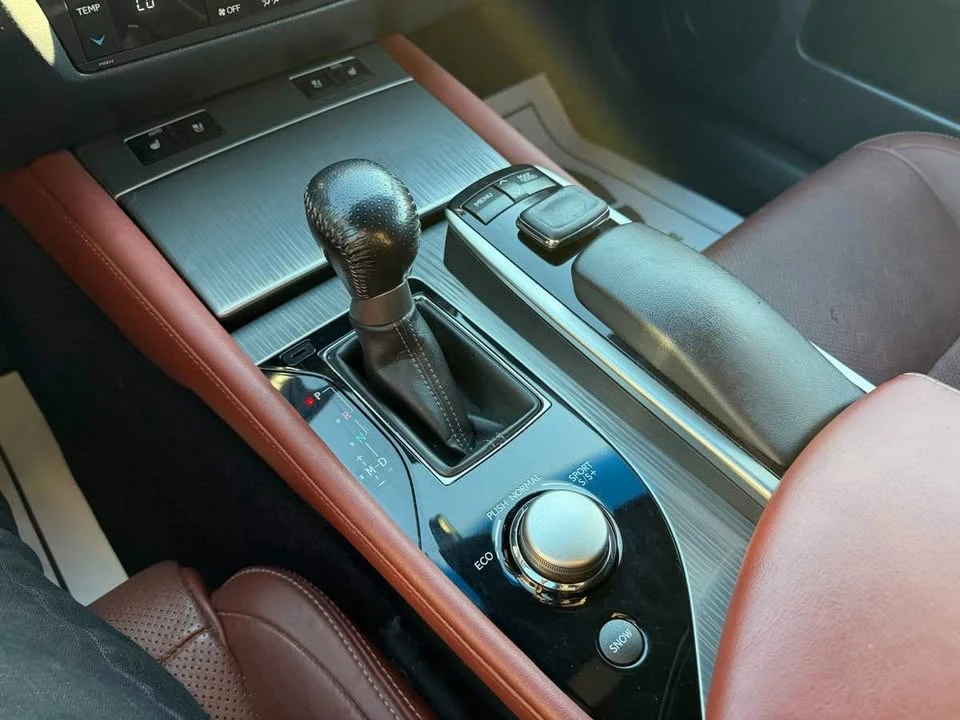 2015 Lexus GS 4th Gen - Image 17 of 20