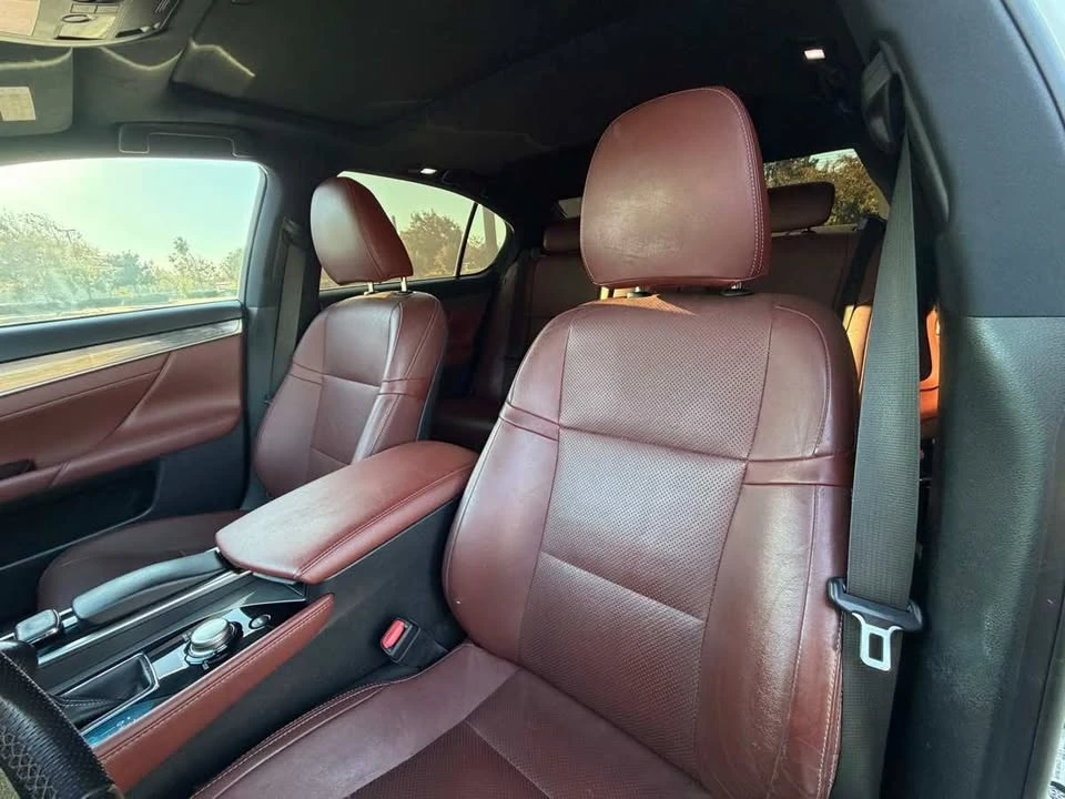 2015 Lexus GS 4th Gen - Image 12 of 20