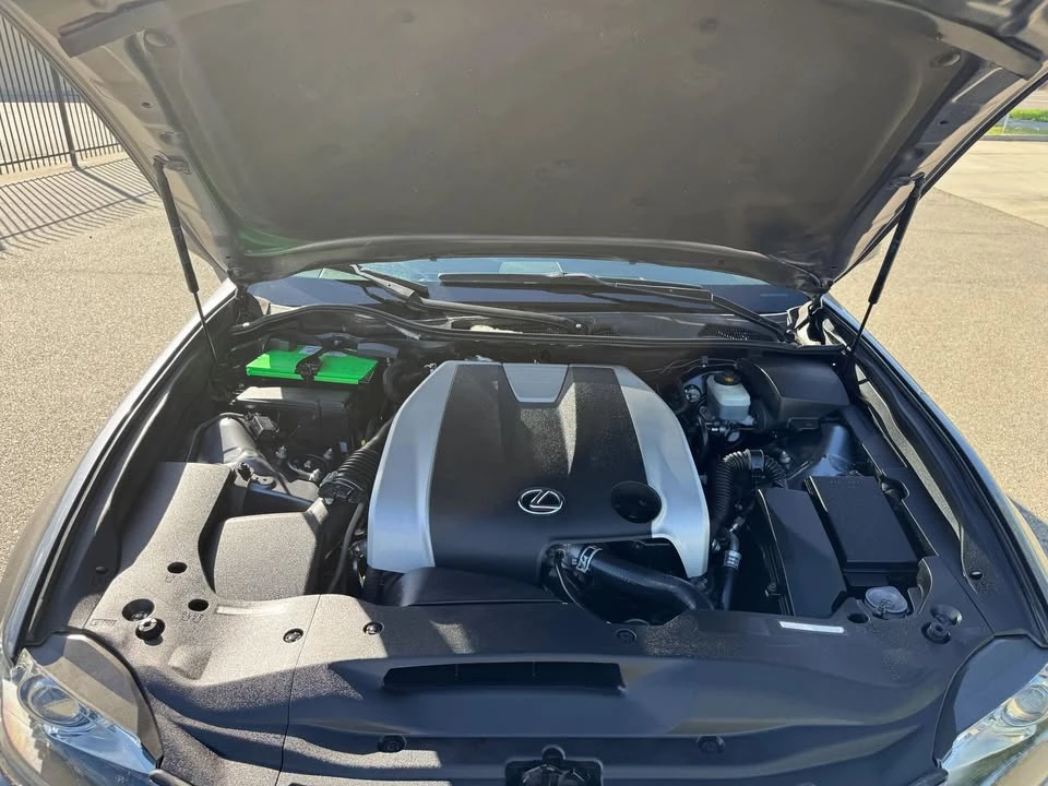 2015 Lexus GS 4th Gen - Image 17 of 19