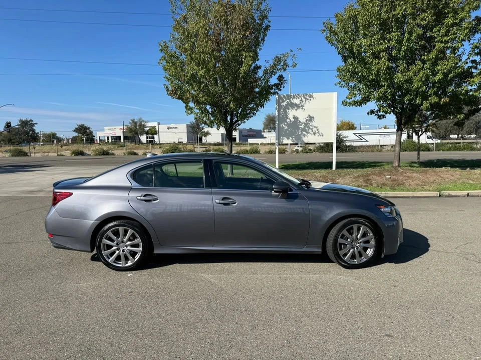 2015 Lexus GS 4th Gen - Image 8 of 19
