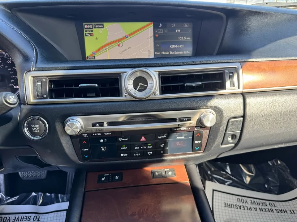 2015 Lexus GS 4th Gen - Image 18 of 19
