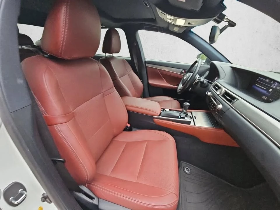 2015 Lexus GS 4th Gen - Image 19 of 20