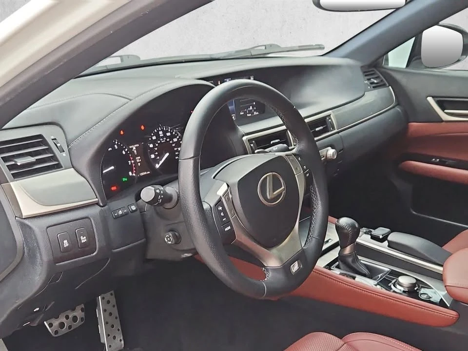 2015 Lexus GS 4th Gen - Image 9 of 20