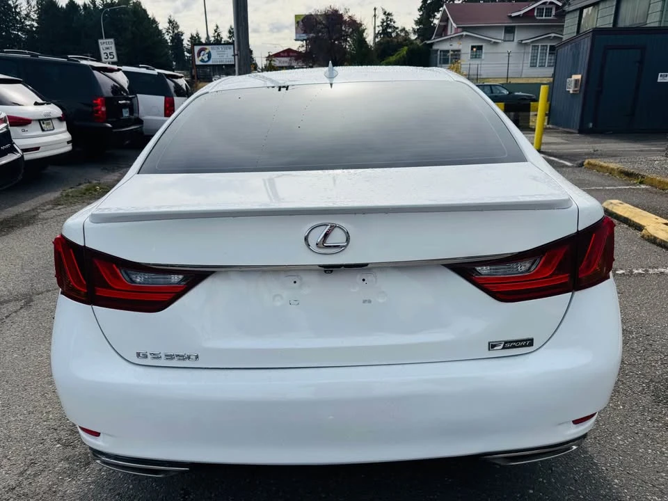 2015 Lexus GS 4th Gen - Image 6 of 15