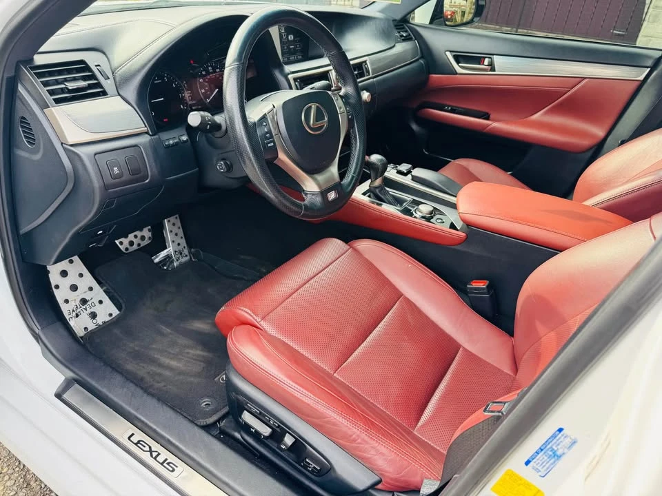 2015 Lexus GS 4th Gen - Image 8 of 15