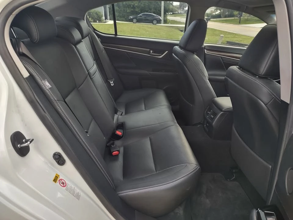 2015 Lexus GS 4th Gen - Image 17 of 20