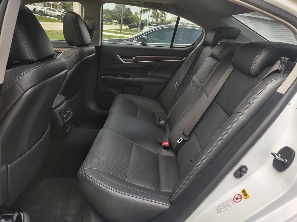 2015 Lexus GS 4th Gen - Image 16 of 20