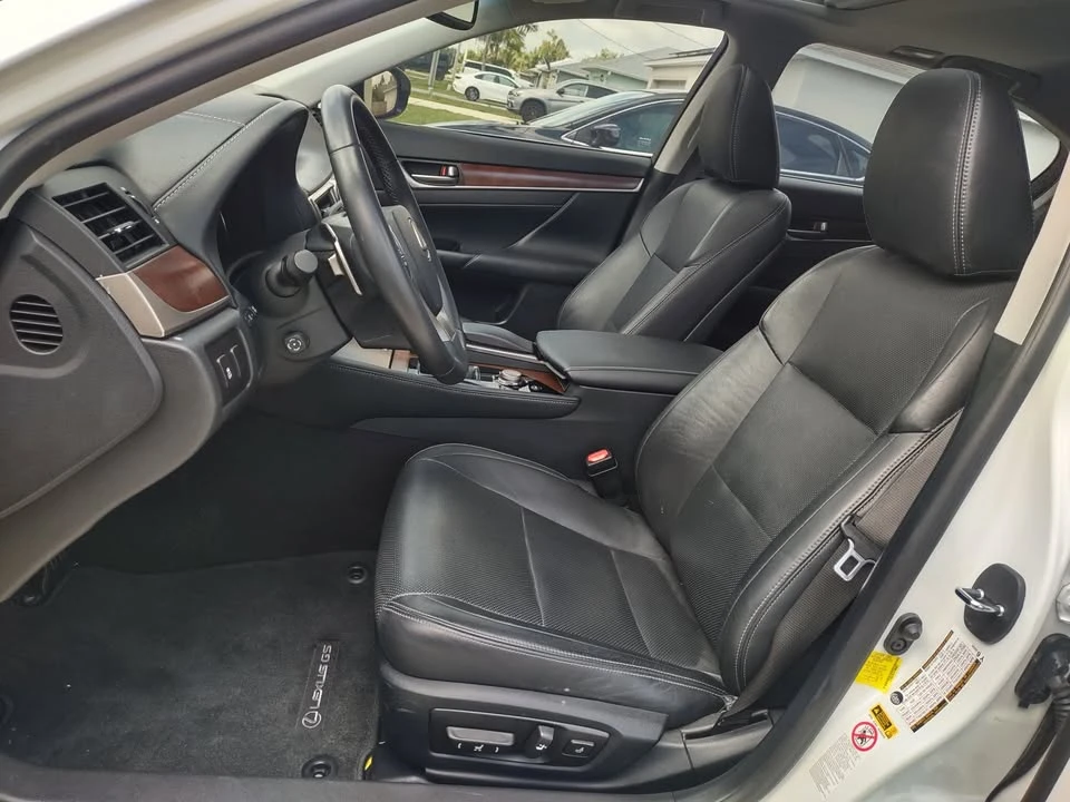 2015 Lexus GS 4th Gen - Image 14 of 20