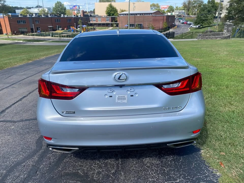 2015 Lexus GS 4th Gen - Image 8 of 17