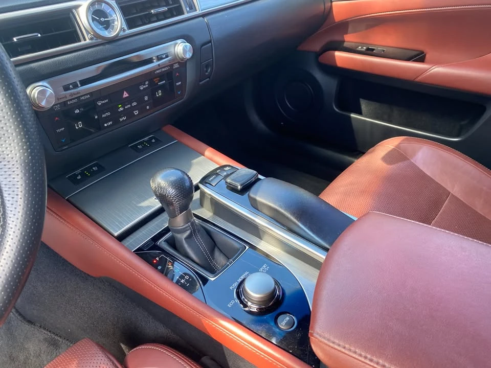 2015 Lexus GS 4th Gen - Image 14 of 17