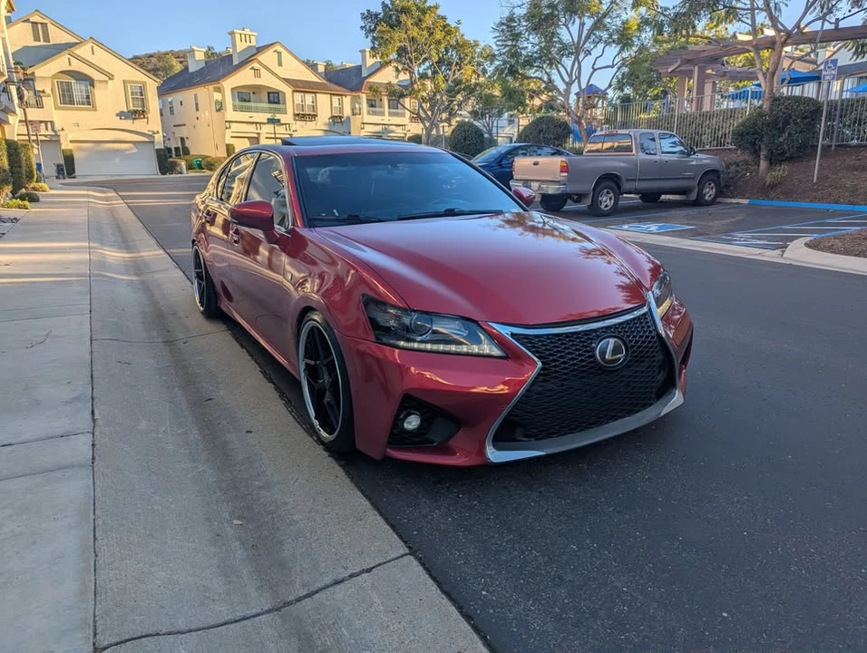 2015 Lexus GS 4th Gen - Image 2 of 11