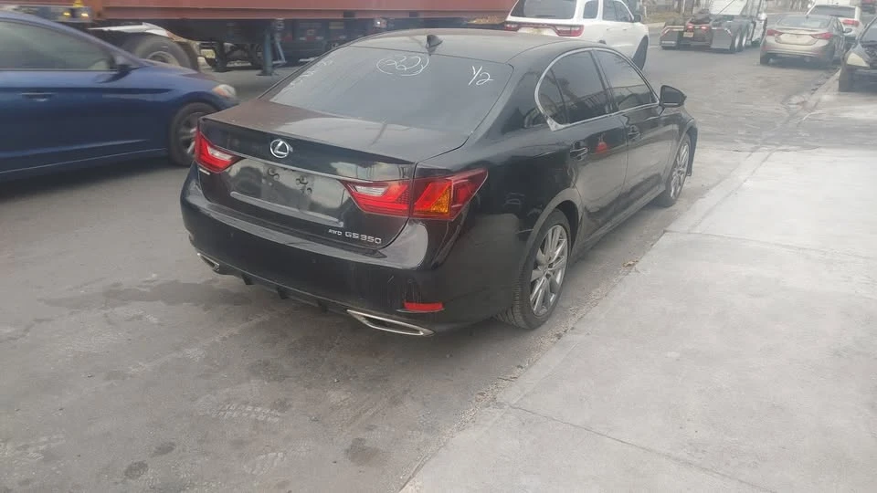 2015 Lexus GS 4th Gen - Image 9 of 11
