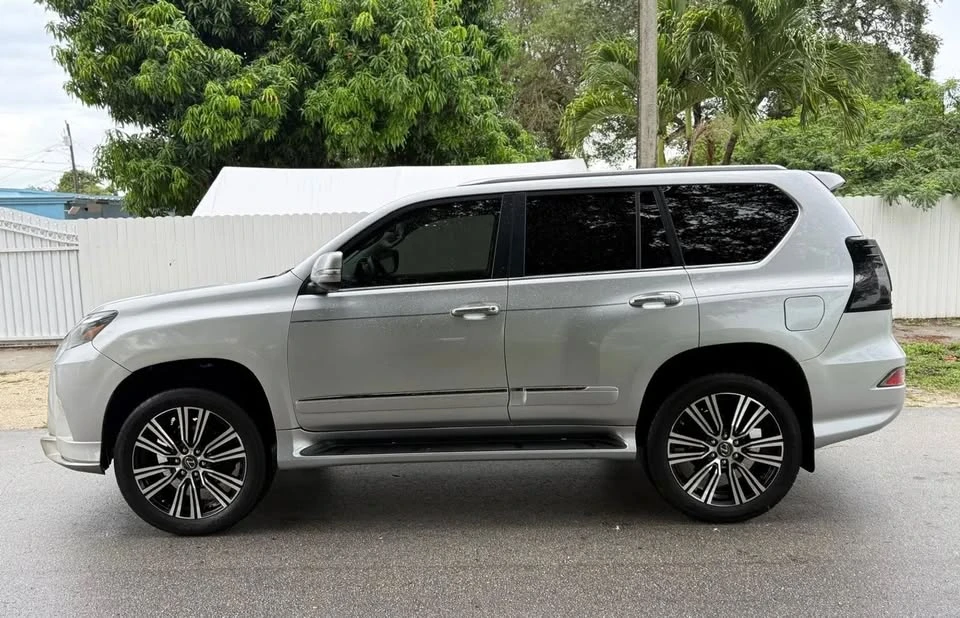 2015 Lexus GX 2nd Gen - Image 9 of 19