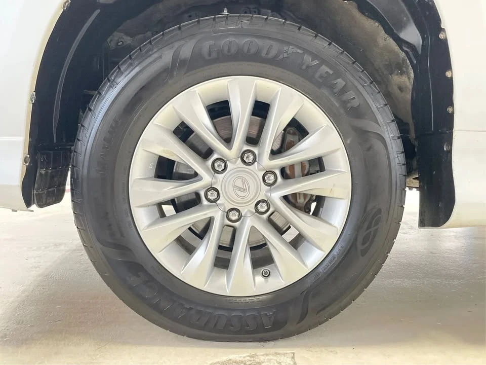 2015 Lexus GX 2nd Gen - Image 13 of 20