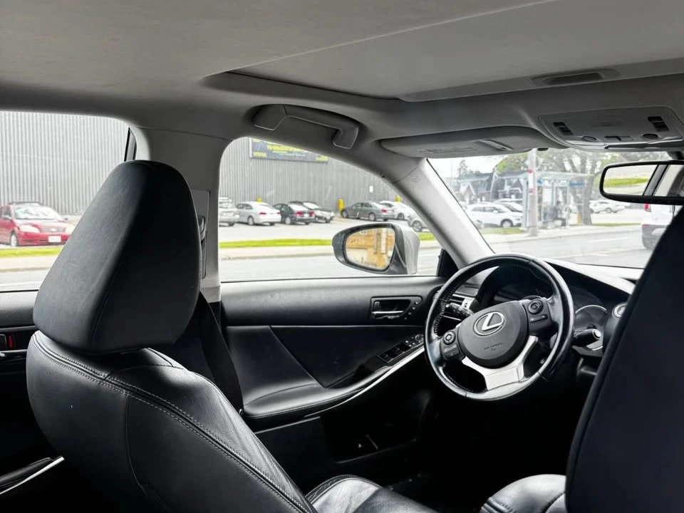 2015 Lexus IS 3rd Gen - Image 17 of 18