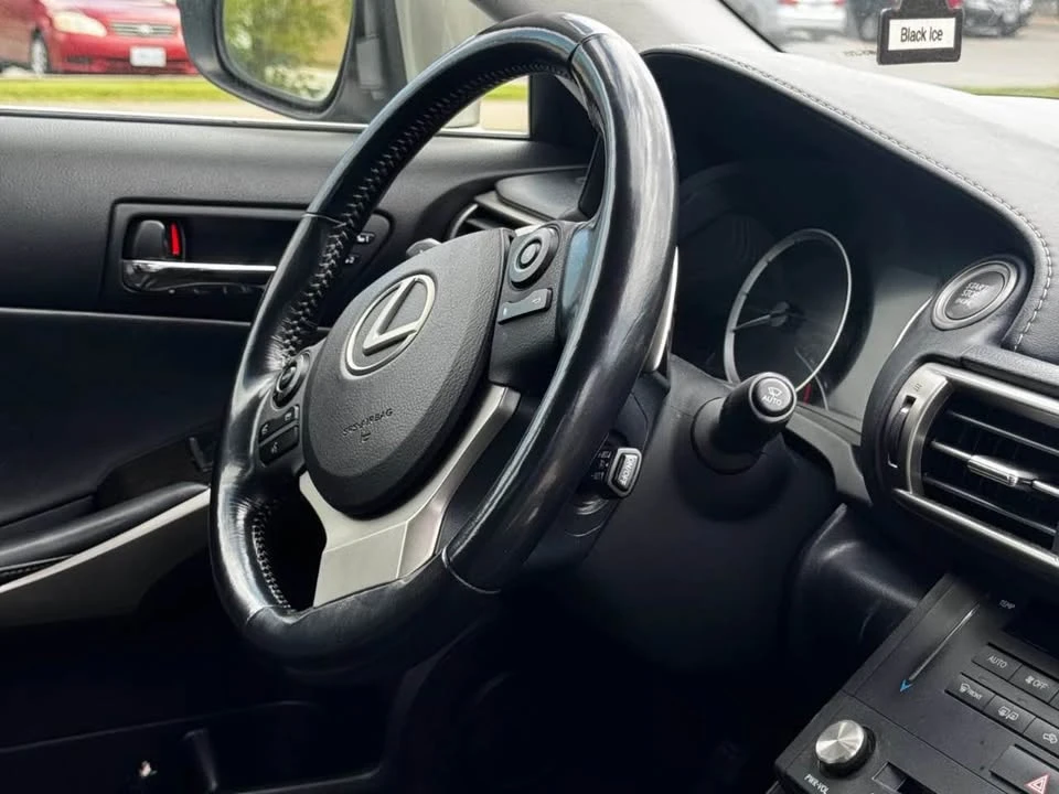 2015 Lexus IS 3rd Gen - Image 18 of 18