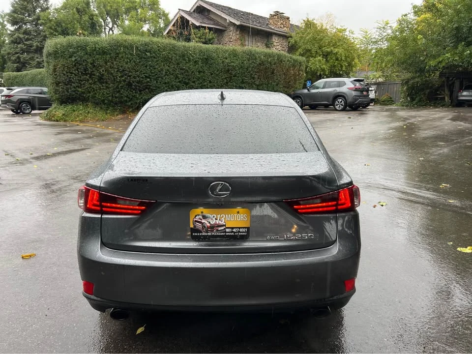 2015 Lexus IS 3rd Gen - Image 9 of 20