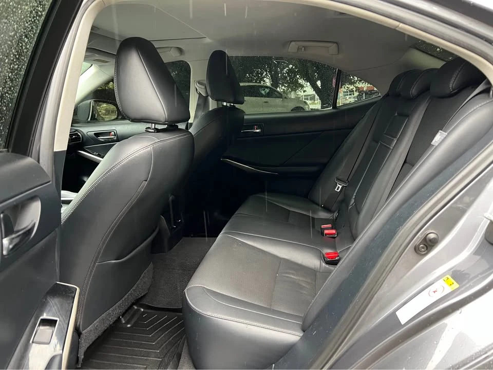 2015 Lexus IS 3rd Gen - Image 11 of 20