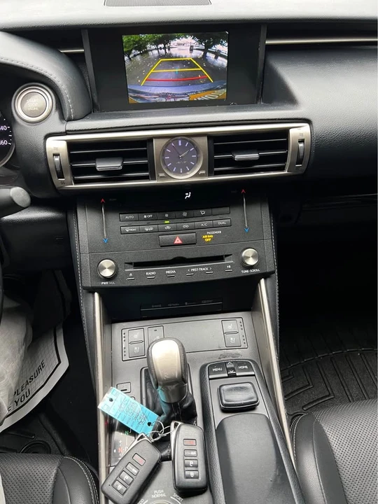 2015 Lexus IS 3rd Gen - Image 16 of 20