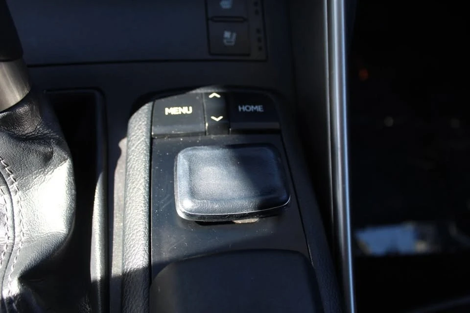 2015 Lexus IS 3rd Gen - Image 17 of 19