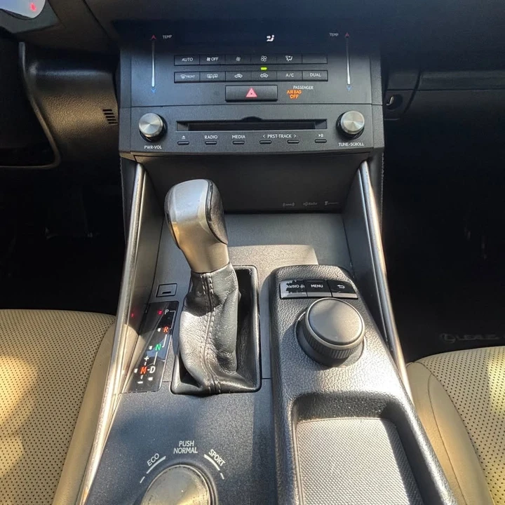 2015 Lexus IS 3rd Gen - Image 8 of 14