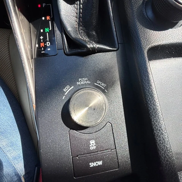 2015 Lexus IS 3rd Gen - Image 14 of 14