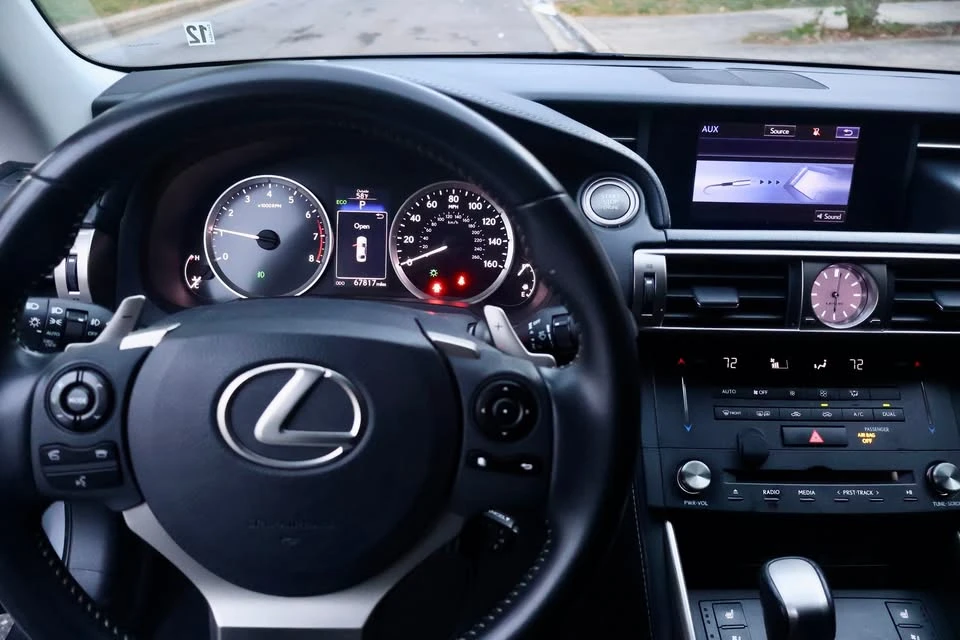 2015 Lexus IS 3rd Gen - Image 12 of 18