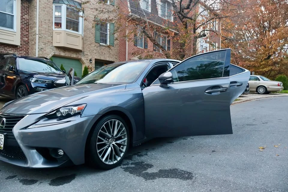 2015 Lexus IS 3rd Gen - Image 17 of 18