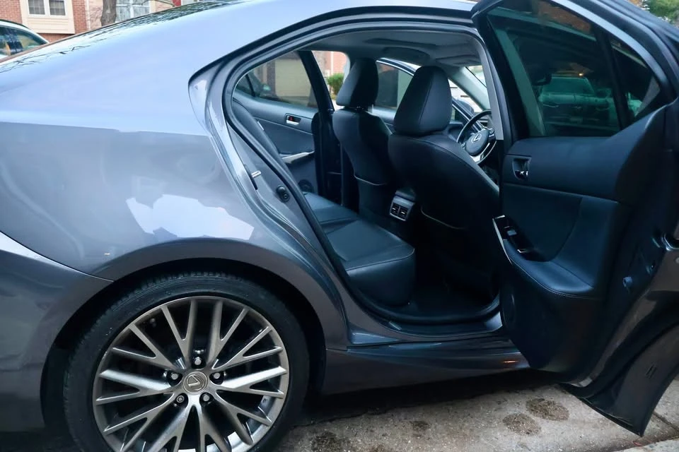 2015 Lexus IS 3rd Gen - Image 16 of 18