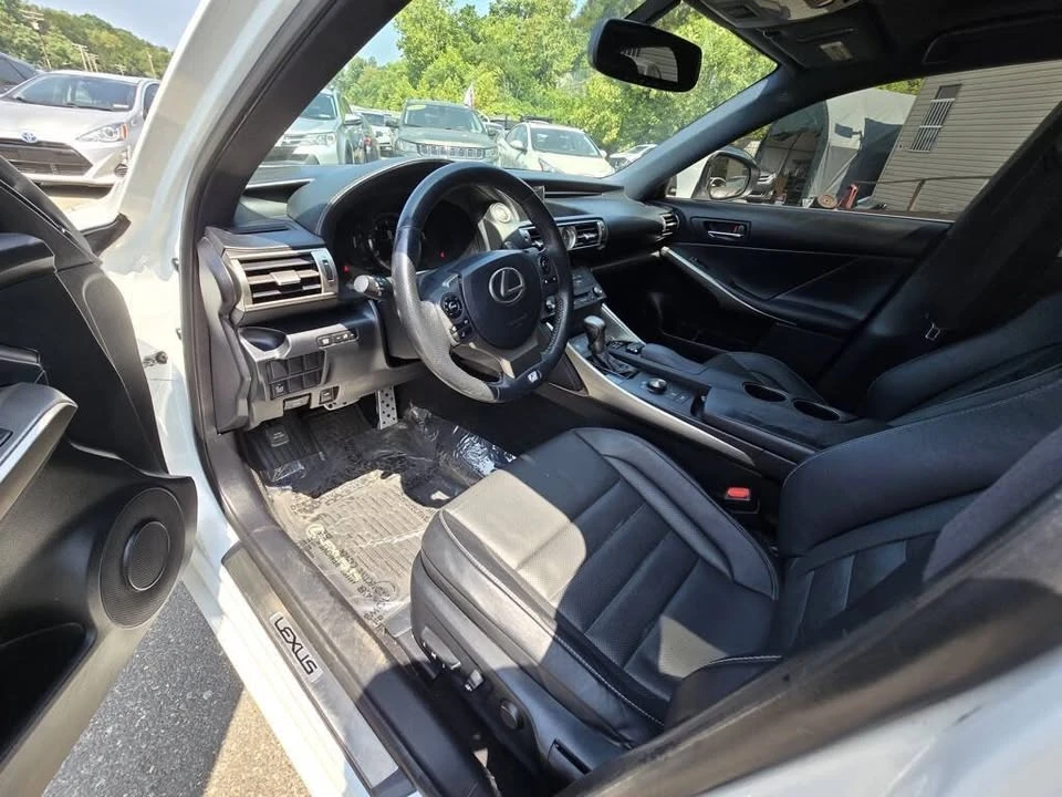 2015 Lexus IS 3rd Gen - Image 16 of 19