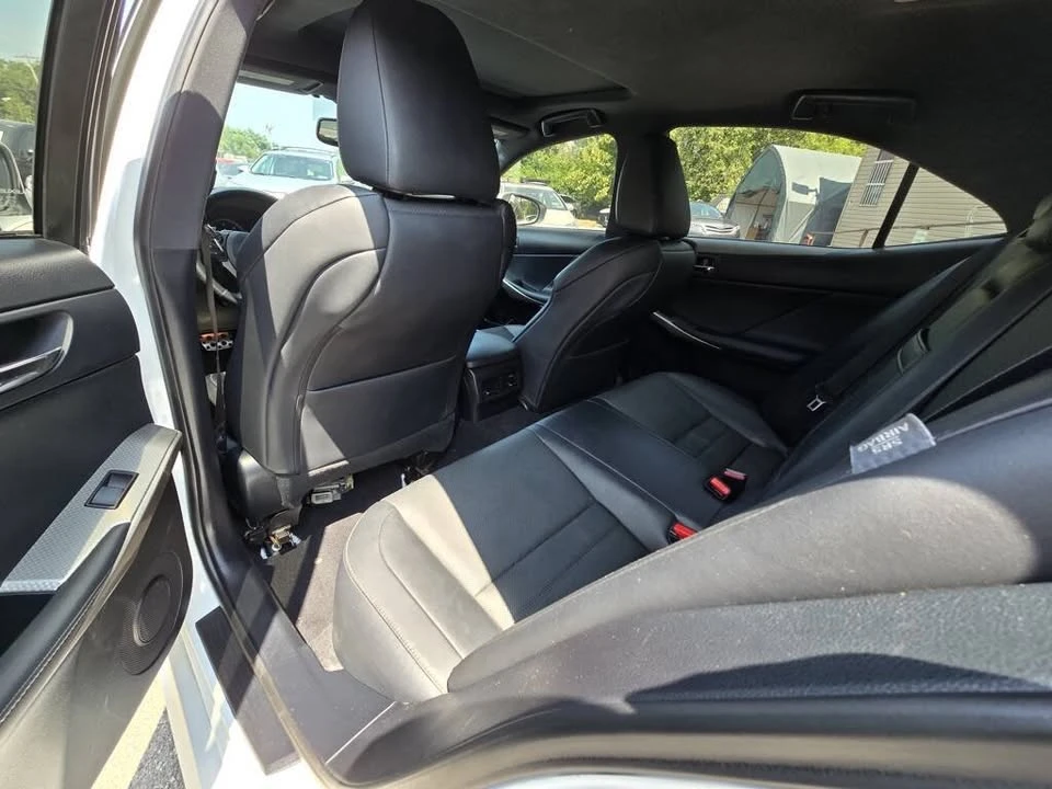 2015 Lexus IS 3rd Gen - Image 17 of 19