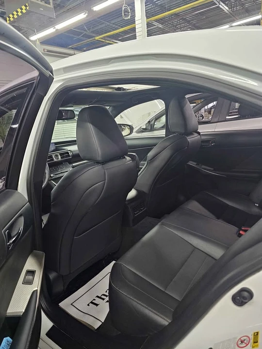 2015 Lexus IS 3rd Gen - Image 5 of 8