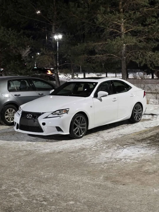 2015 Lexus IS 3rd Gen - Image 6 of 7