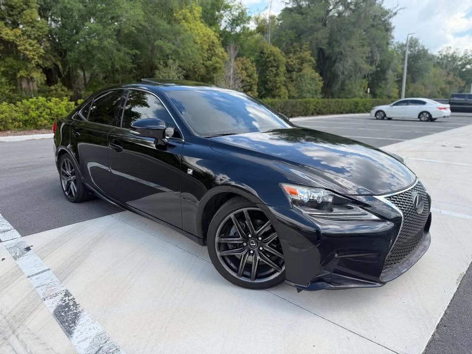 2015 Lexus IS 3rd Gen - Image 4 of 19