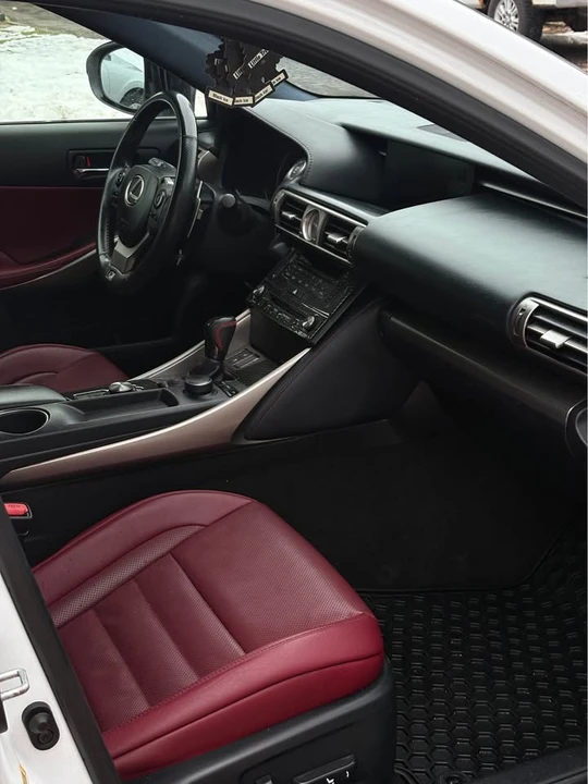 2015 Lexus IS 3rd Gen - Image 10 of 14