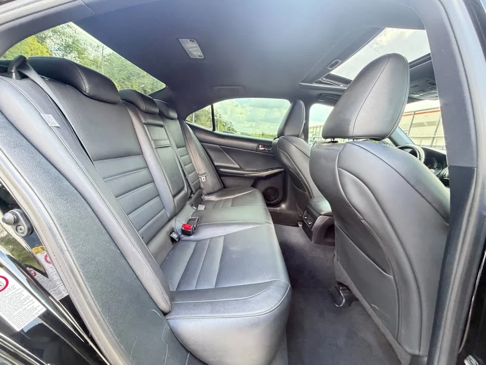 2015 Lexus IS 3rd Gen - Image 15 of 19