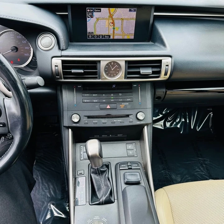 2015 Lexus IS 3rd Gen - Image 15 of 17