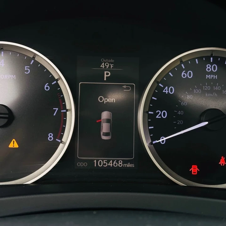 2015 Lexus IS 3rd Gen - Image 14 of 17