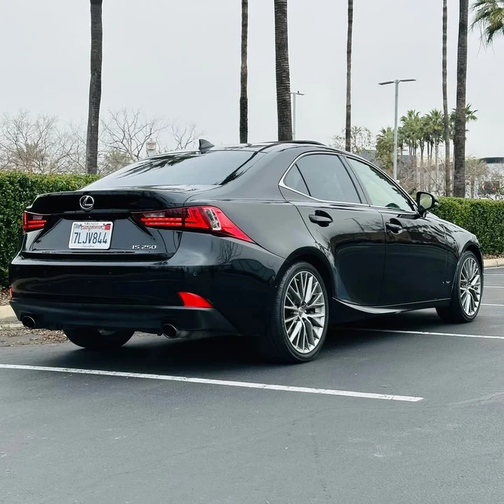 2015 Lexus IS 3rd Gen - Image 5 of 17