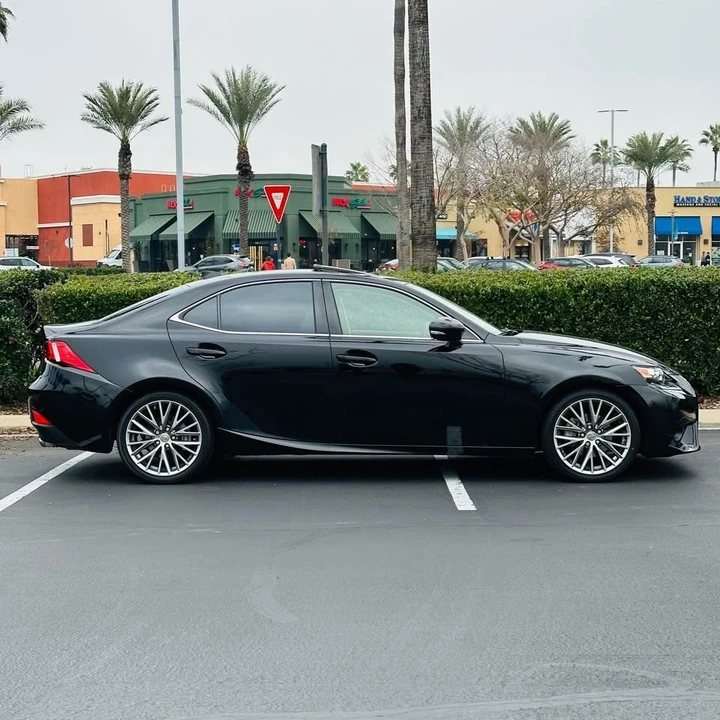 2015 Lexus IS 3rd Gen - Image 6 of 17