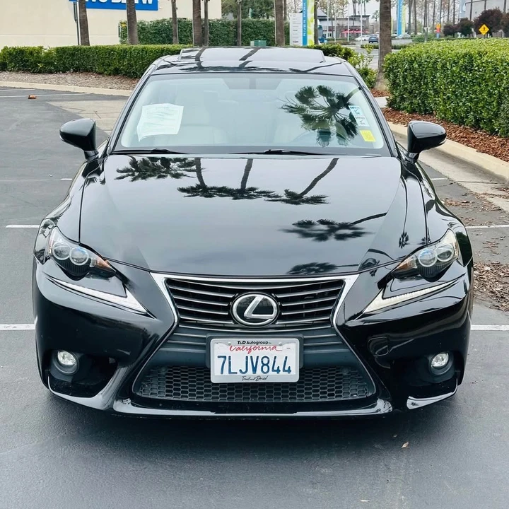 2015 Lexus IS 3rd Gen - Image 8 of 17
