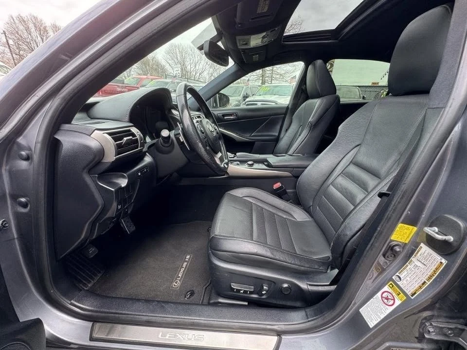 2015 Lexus IS 3rd Gen - Image 16 of 20