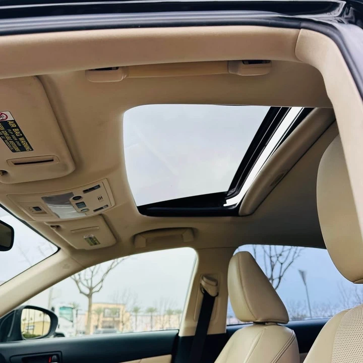 2015 Lexus IS 3rd Gen - Image 16 of 17