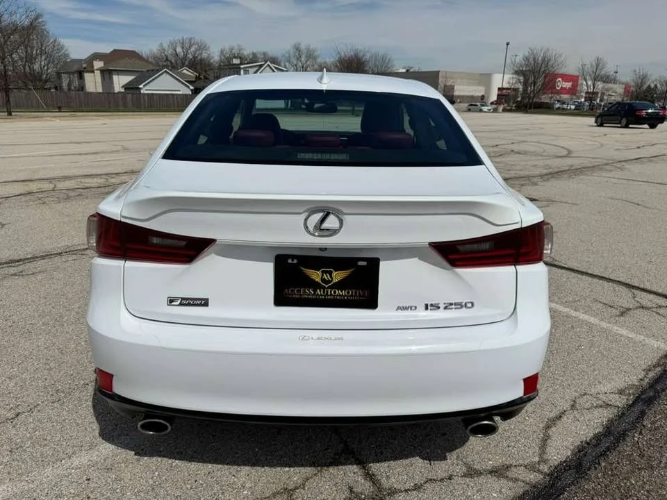 2015 Lexus IS 3rd Gen - Image 5 of 11