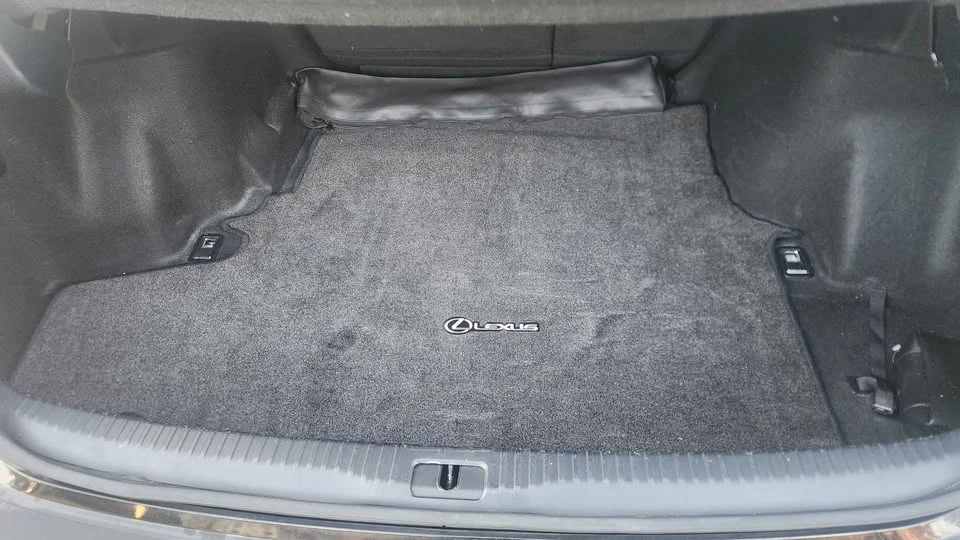 2015 Lexus IS 3rd Gen - Image 5 of 11