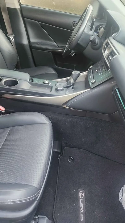 2015 Lexus IS 3rd Gen - Image 7 of 11
