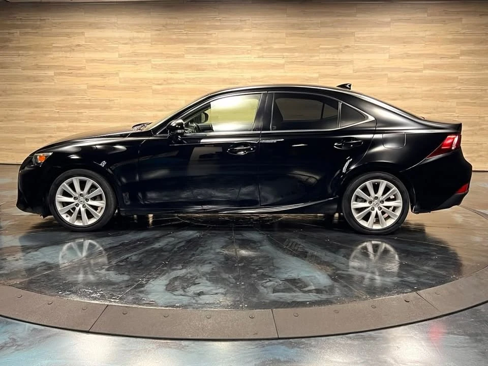 2015 Lexus IS 3rd Gen - Image 19 of 20