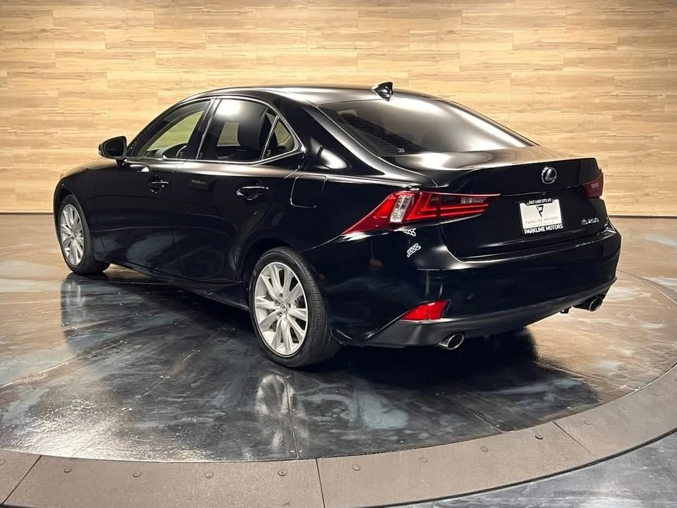 2015 Lexus IS 3rd Gen - Image 9 of 20
