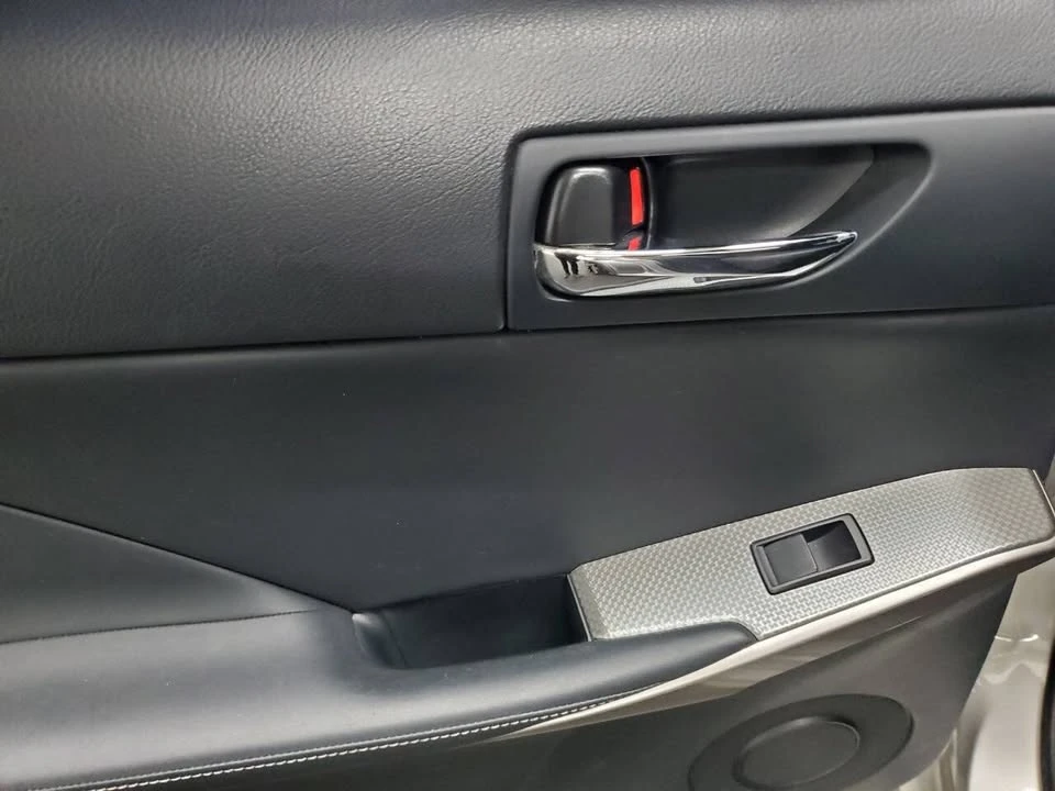 2015 Lexus IS 3rd Gen - Image 13 of 20